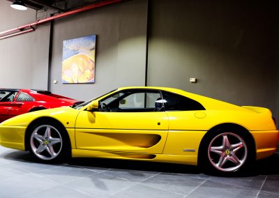 Ferrari F355